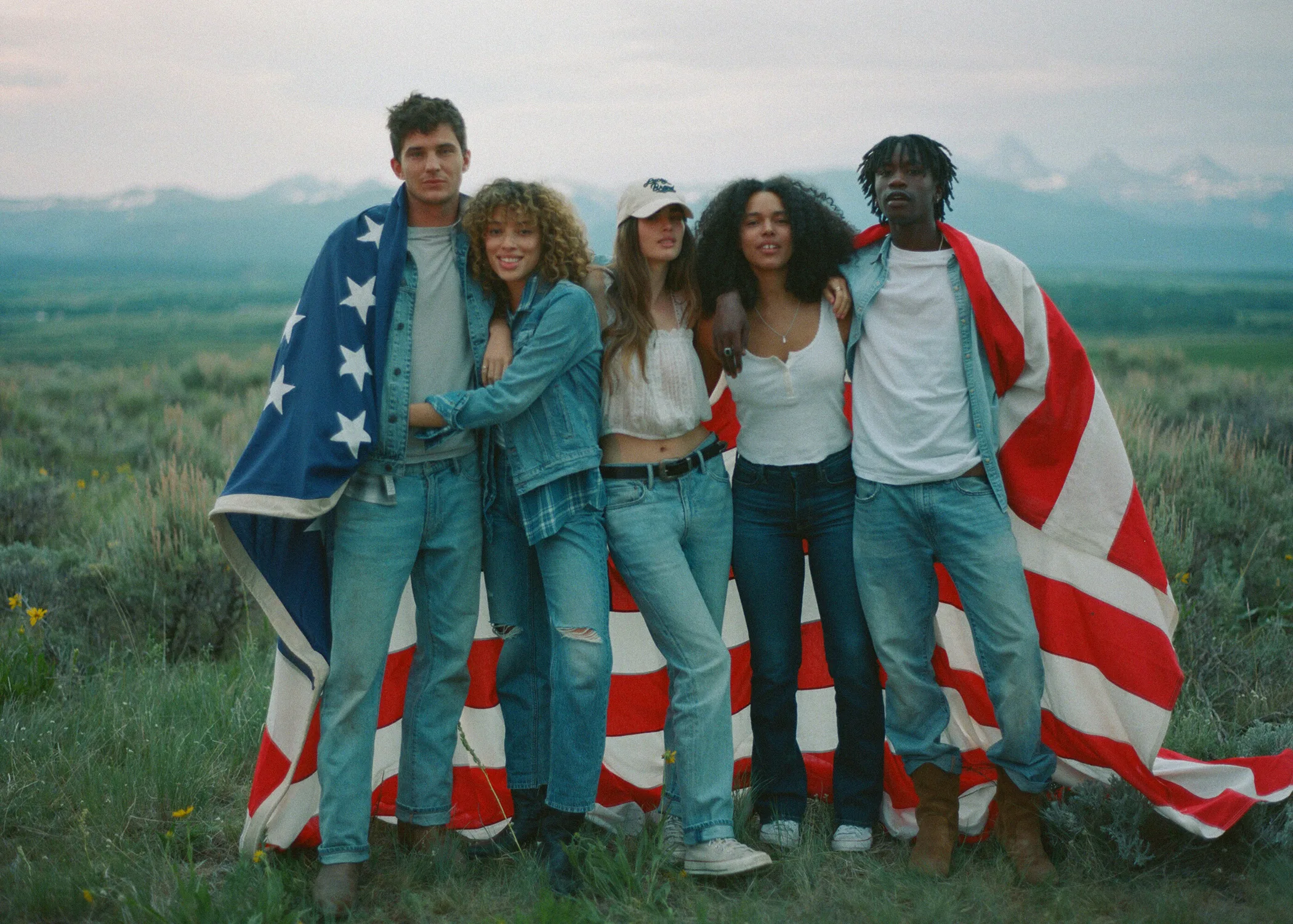 Barbato Collective, BarbatoCo, Daniel Barbato, Creative, Creative Direction, Art Direction, Lifestyle, Campaign, Brand, Lucky Brand, Americana, American Flag, Denim, Denim Campaign, Denim Editorial, Denim Photoshoot, Jackson Hole, Wyoming, Big Sky, Outdoors, American Landscape, America, USA, Iconic, Epic, Timeless, Fashion, Style, Jeans, Rugged, Western Style, Western Wear, Womenswear, Menswear, Adventure, Roadtrip, Effortless, Casual, Ethereal, Pattern, Sweater, Americana, Road, Scenic, Horizon, Film, 120, Medium Format, American Flag, Patriotic, Group, Friends